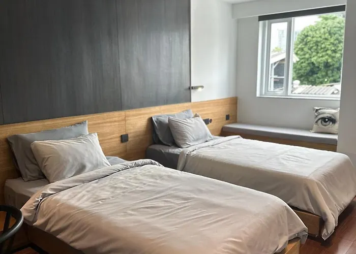 Villa Stylish 3br Designer Townhouse With Bathtub Near Bts On Nut *