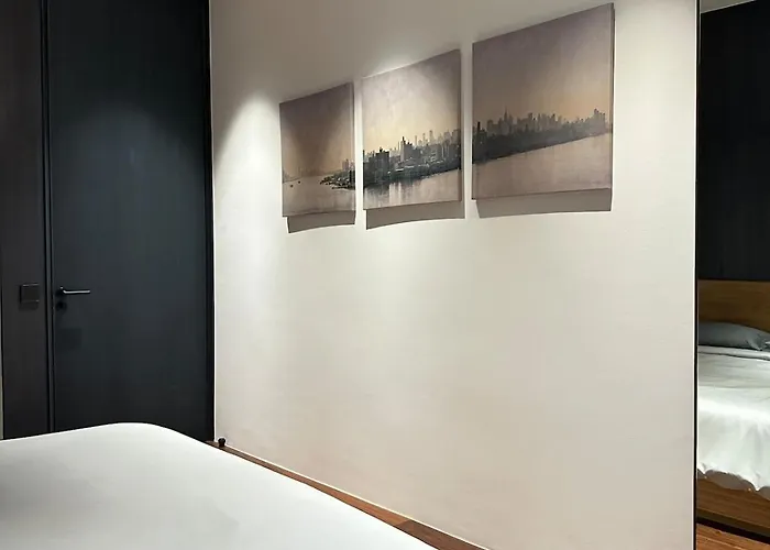 Villa Stylish 3br Designer Townhouse With Bathtub Near Bts On Nut