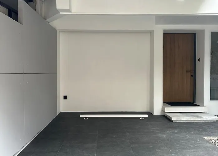 Stylish 3br Designer Townhouse With Bathtub Near Bts On Nut Villa *