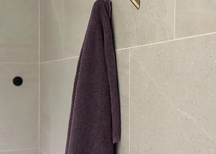 Stylish 3br Designer Townhouse With Bathtub Near Bts On Nut Villa