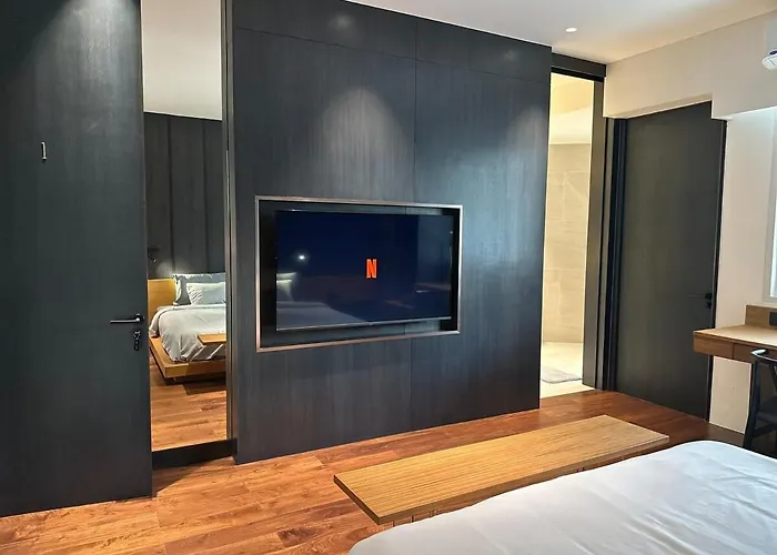 Stylish 3br Designer Townhouse With Bathtub Near Bts On Nut Villa *