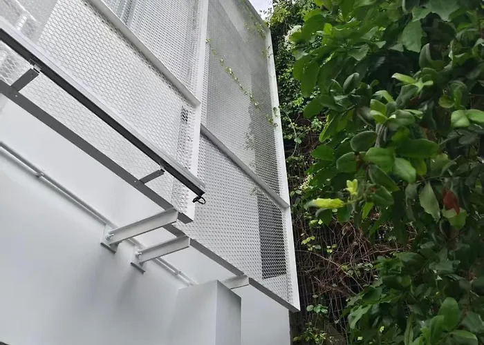 Stylish 3br Designer Townhouse With Bathtub Near Bts On Nut Bangkok