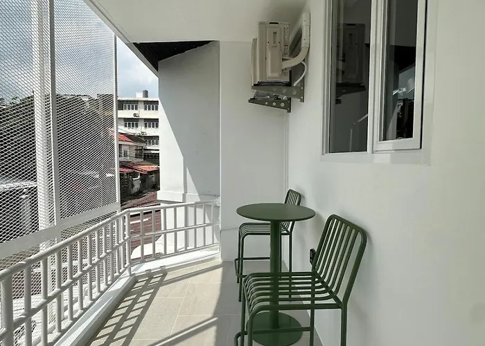 Stylish 3br Designer Townhouse With Bathtub Near Bts On Nut Bangkok